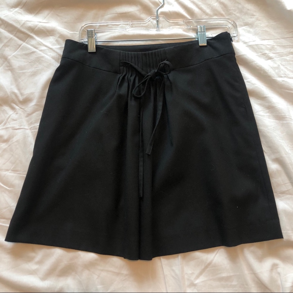 Gap black mini skirt
